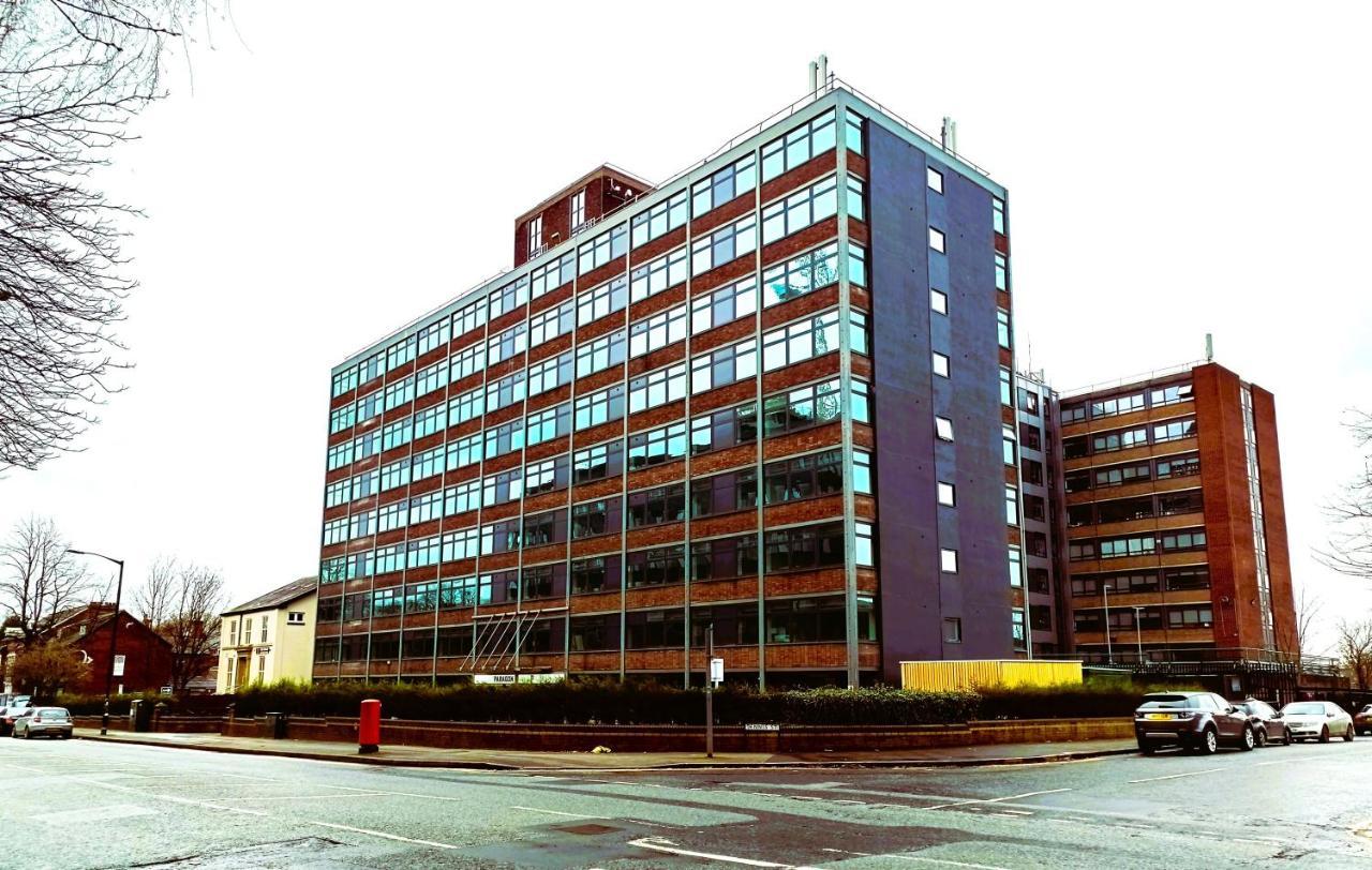 Stunning One Bedroom Apartment In Old Trafford Манчестер Экстерьер фото